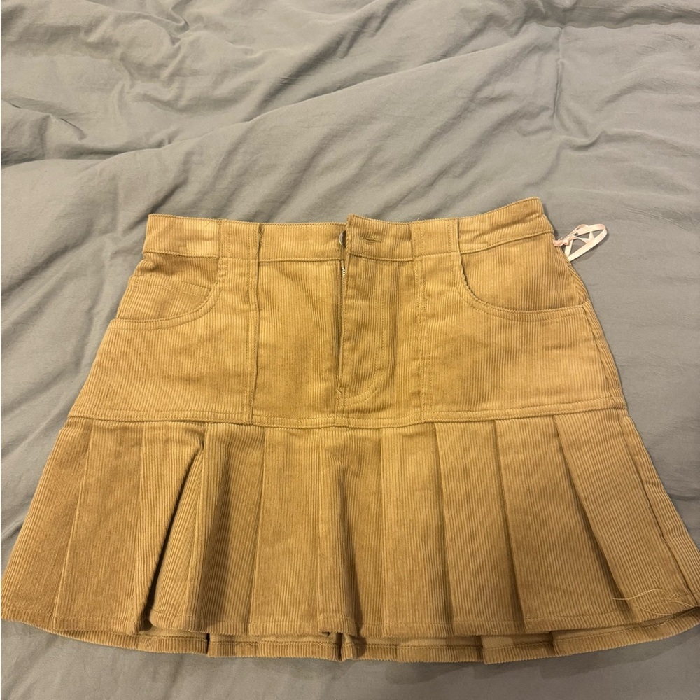 Stylish Tan Pleated Mini Skirt